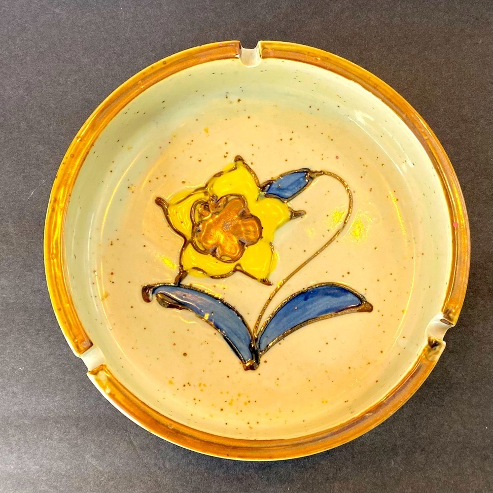 Beautiful Vintage Ceramic Stone Ashtray Mid Century Floral Design 7”